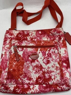 Authentic Coach colorful Nylon Crossbody File Red/Pink/Orange/White w/COA